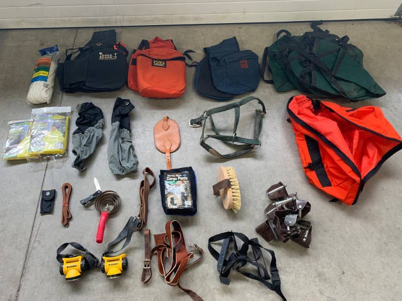 Assorted Horse Items