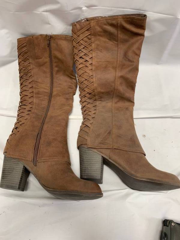Brand New Womens Size 8 Leather Boots