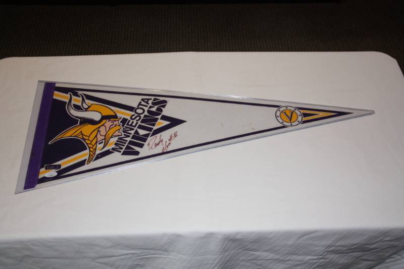 lot 2 image: Randy Moss Minnesota Vikings 30x12 Pennant Auto (JSA COA)