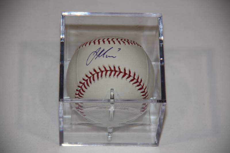lot 3 image: Joe Mauer Minnesota Twins Single Signed Baseball Auto (JSA COA)