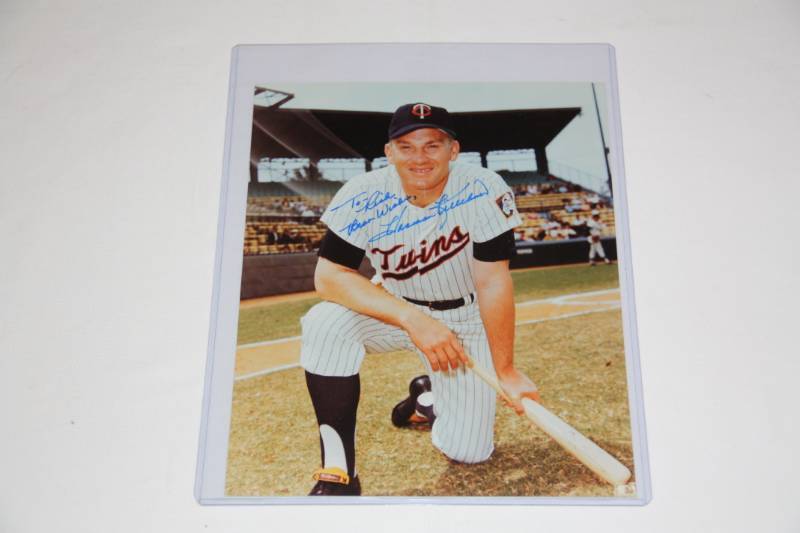 lot 46 image: Harmon Killebrew Minnesota Twins 8x10 Photo Auto