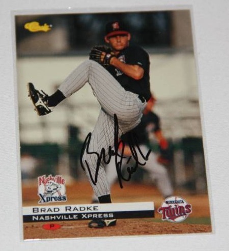 lot 57 image: Brad Radke 1994 Classic In Person Auto  The Smoky Collection