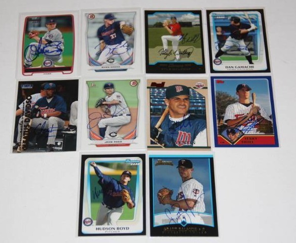 lot 67 image: Minnesota Twins In Person Auto 10 Card Lot  The Smoky Collection