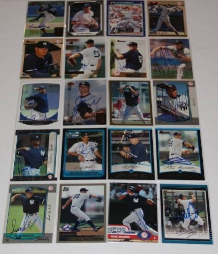 lot 68 image: New York Yankees In Person Auto 20 Card Lot  The Smoky Collection