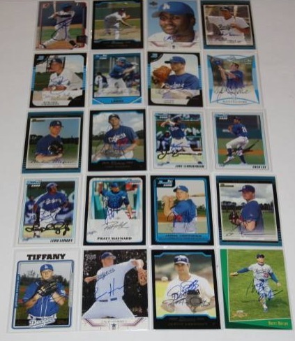 lot 69 image: Los Angeles Dodgers In Person Auto 20 Card Lot  The Smoky Collection