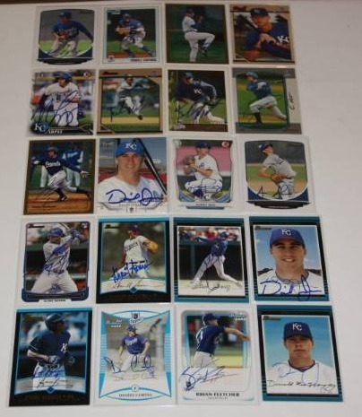 lot 73 image: Kansas City Royals In Person Auto 20 Card Lot  The Smoky Collection