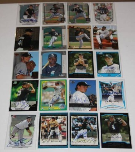 lot 75 image: Chicago White Sox In Person Auto 20 Card Lot  The Smoky Collection