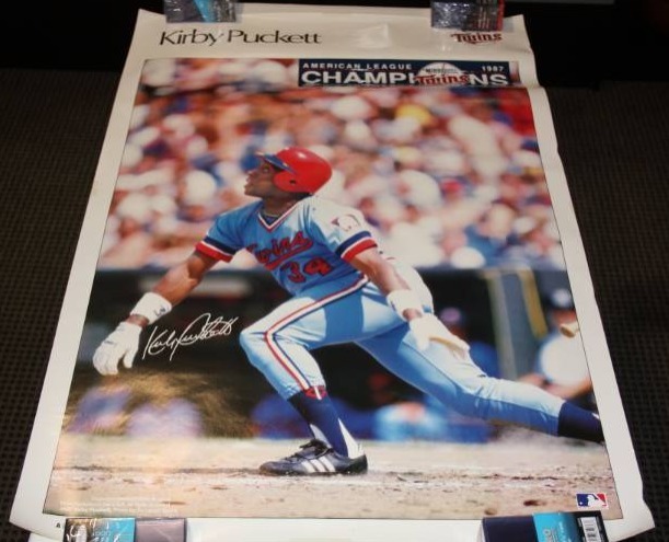 lot 106 image: Kirby Puckett 1987 Sports Illustrated Full Size Poster