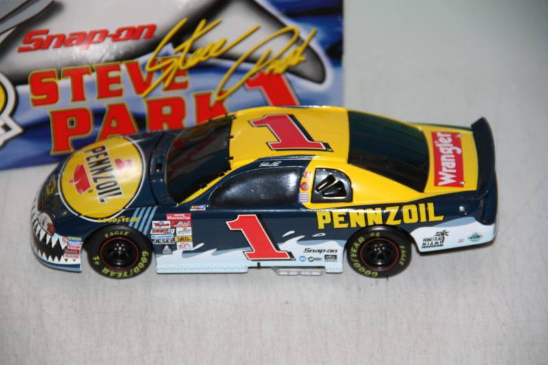 lot 160 image: Steve Park Action Racing 124 Car 1999 Monte Carlo