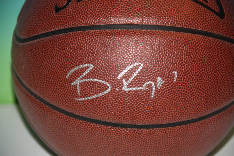 lot 201 image: Brandon Roy Portland Trailblazers Single Signed Full Size Basketball
