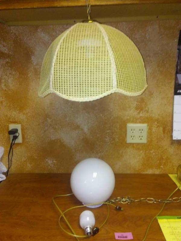 lot 156 image: Hanging swag lamp