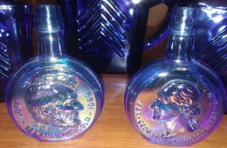 lot 173 image: Vintage Blue Glass - Lincoln, Washington