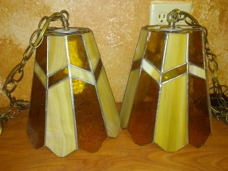 lot 183 image: Stained glass hanging swag lamps, 2