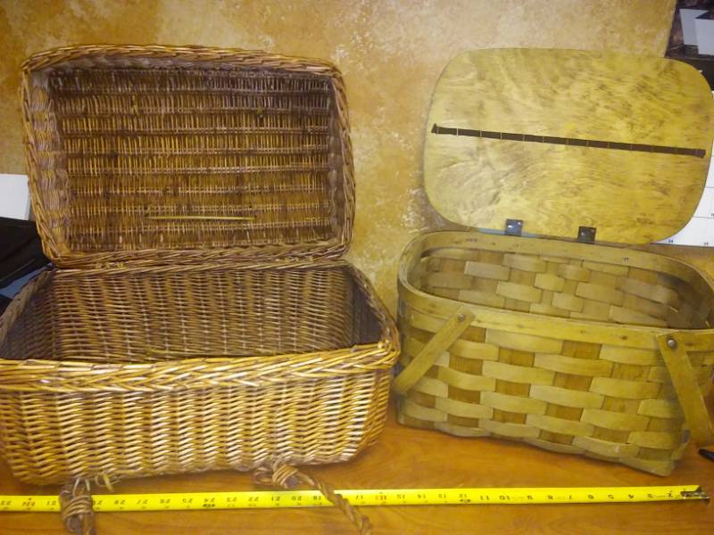 lot 214 image: 2 woven and wicker picnic baskets - vintage.