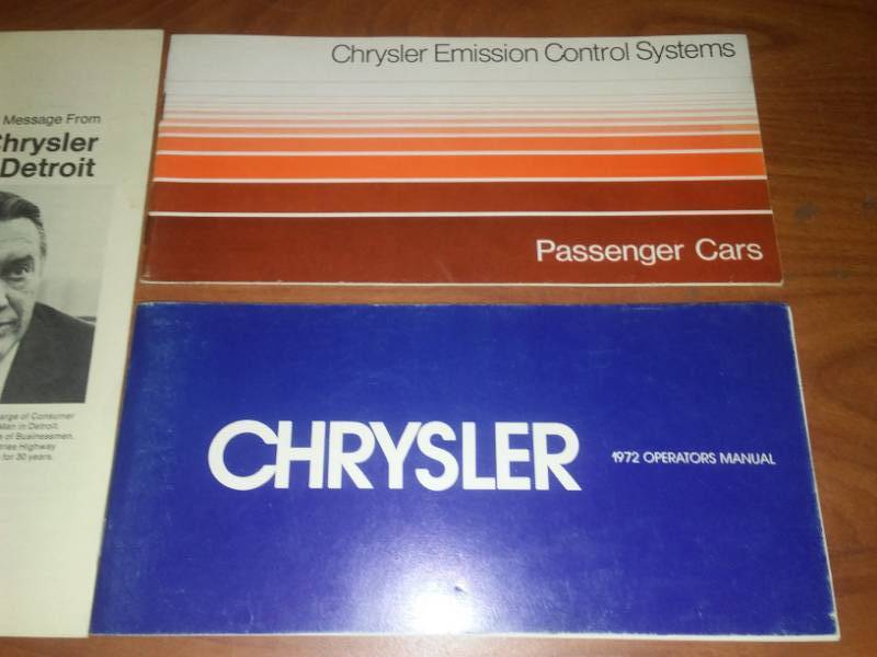 lot 221 image: 1972 Chrysler owners manual,