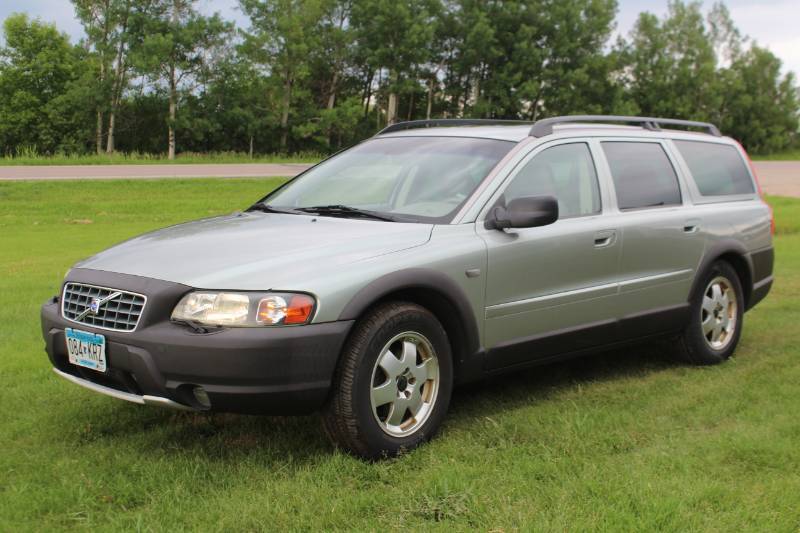 lot 3816 image: 2004 Volvo XC70