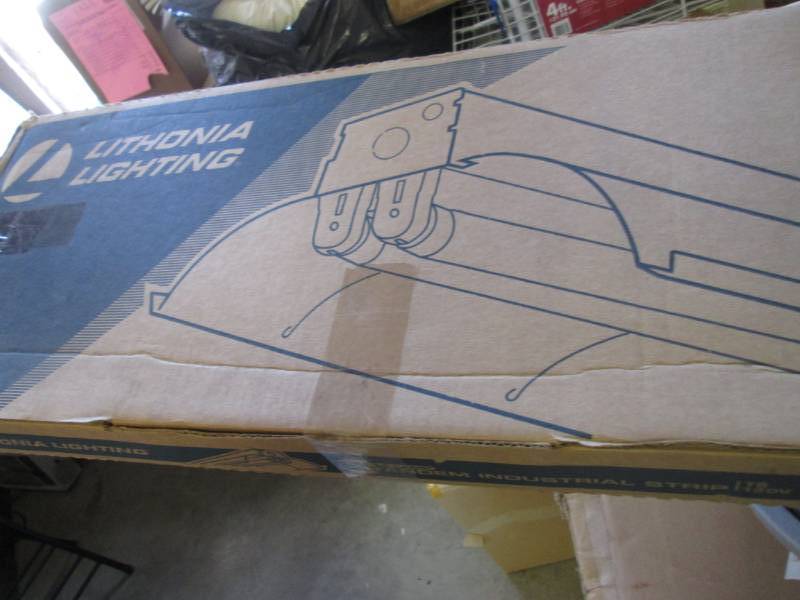 lot 3 image: Lithonia Lighting 8 ft Tandem 4-Lig...