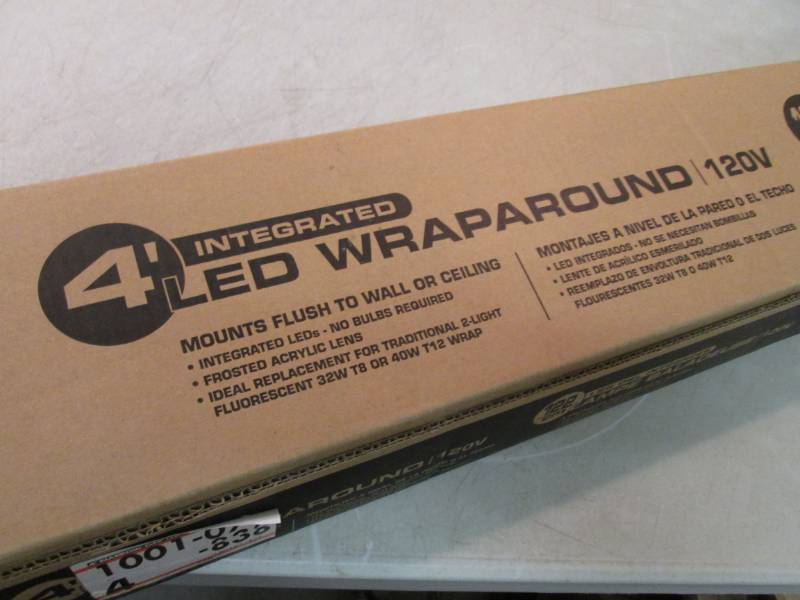 lot 29 image: Lithonia Lighting 4 ft Integrated L...