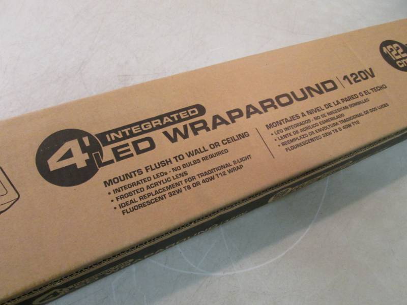 lot 31 image: Lithonia Lighting 4 ft Integrated L...