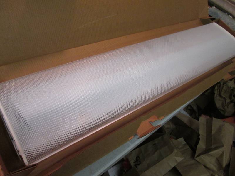lot 39 image: Lithonia Lighting 4 ft Multi-Volt 2...