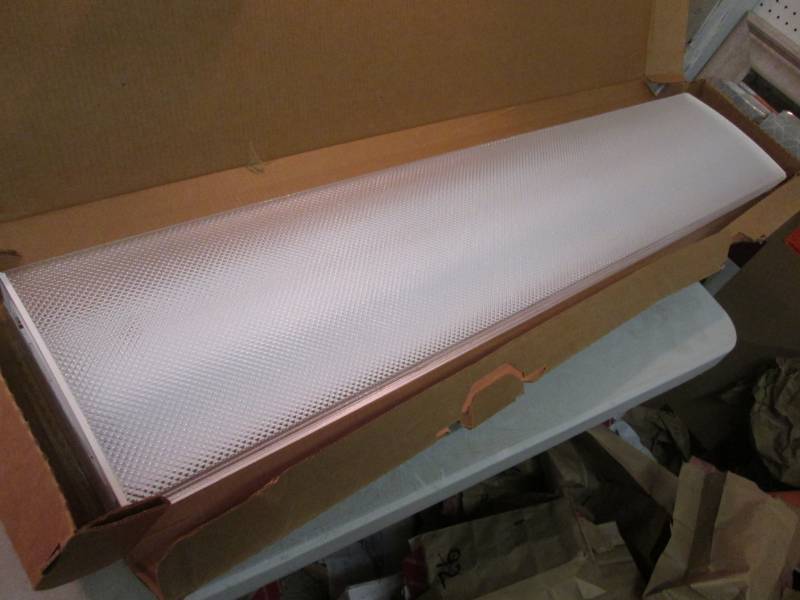lot 42 image: Lithonia Lighting 4 ft Multi-Volt 2...