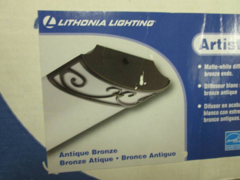 lot 44 image: Lithonia Lighting 4ft Decorative Ar...