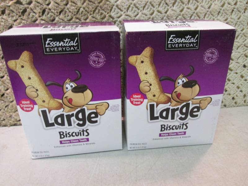lot 64 image: 2 - 4 Pound Boxes of Large Dog Trea...