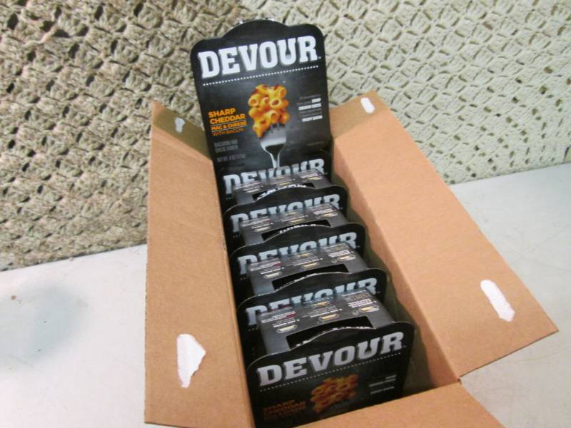 lot 71 image: Case of 6 Devour Sharp Cheddar Mac ...