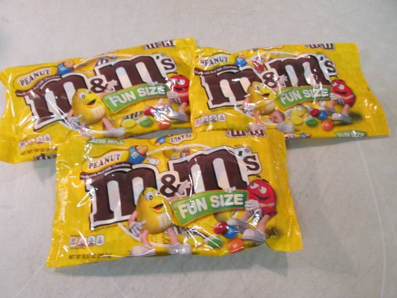 lot 87 image: 3 Bags of Fun Size Bags of Peanut M...