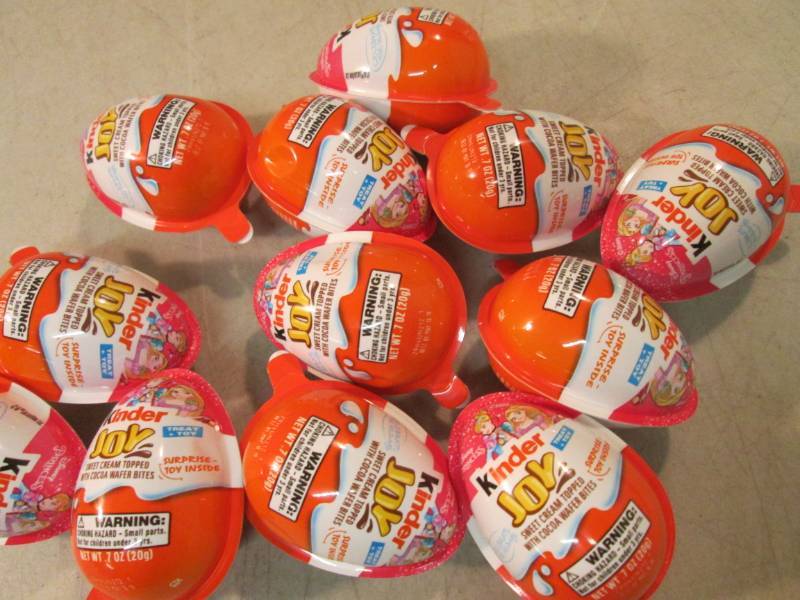 lot 98 image: 12 Disney Princess Kinder Joy Treat...