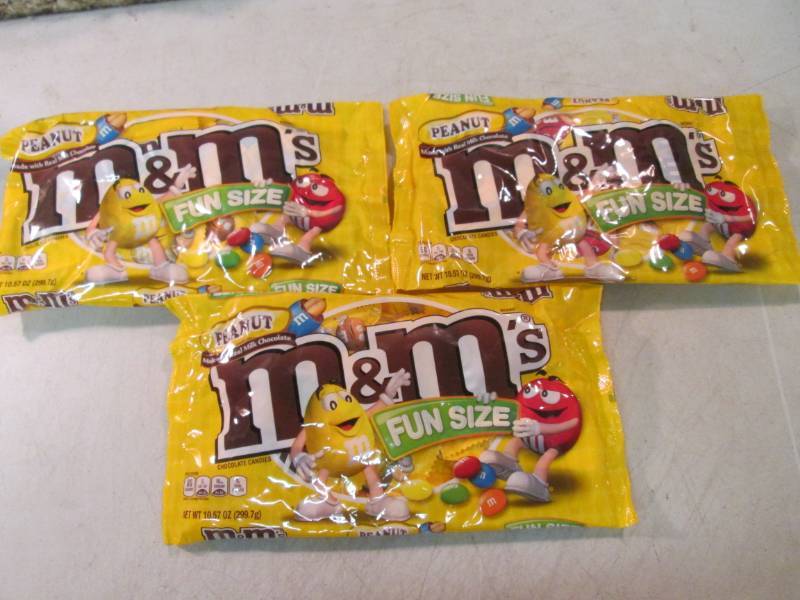 lot 102 image: 3 Bags of Fun Size Bags of Peanut M...