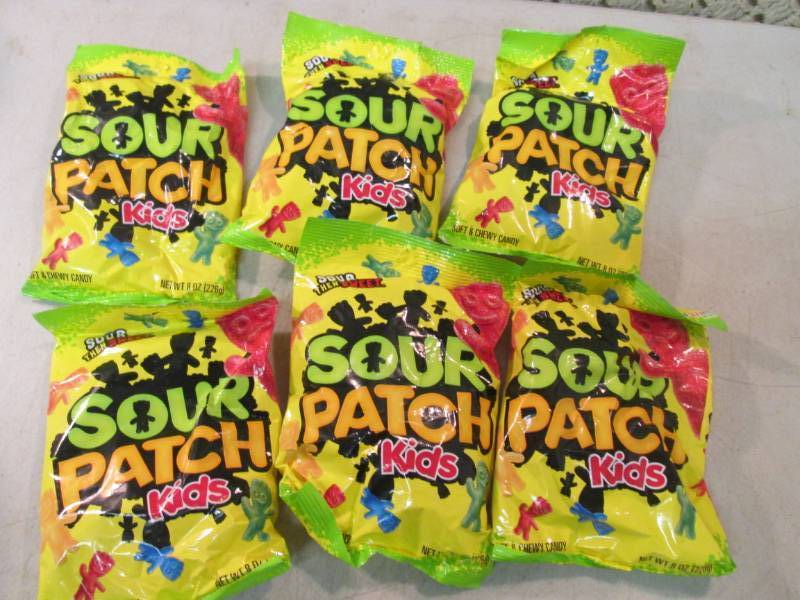 lot 129 image: Sour Patch Kids Candy  C-1...