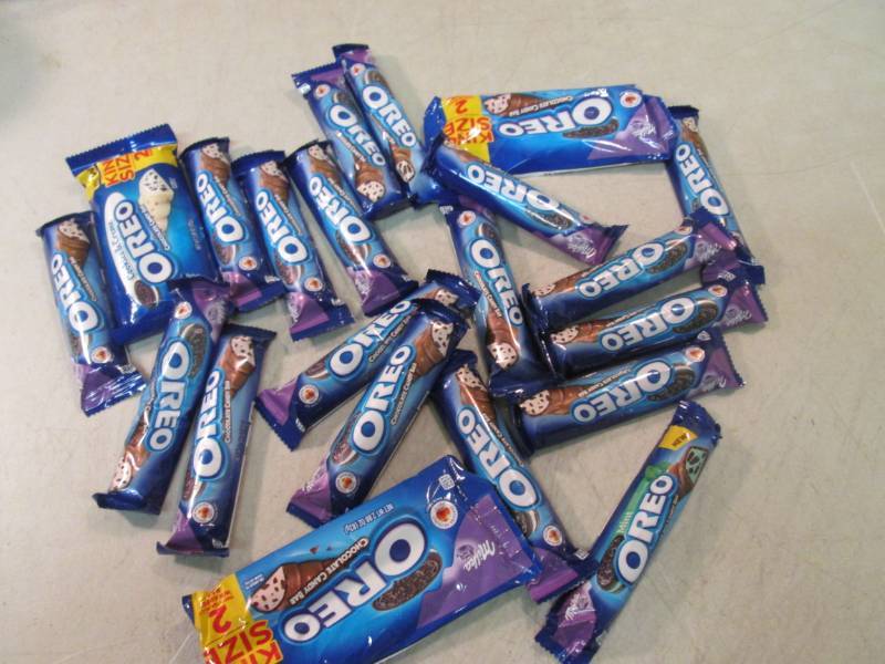 lot 137 image: Assorted Oreo Cookie Candy Bars  C-...