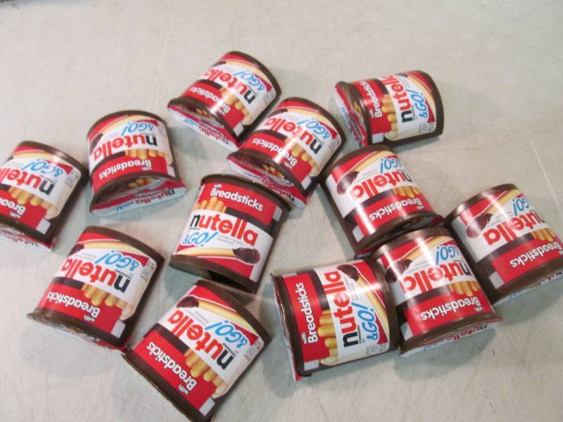 lot 138 image: 12 Nutella & Go with BreadSticks Be...