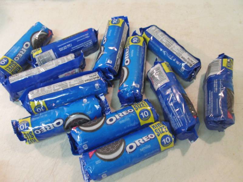 lot 147 image: 12 Packs of Oreo Cookies  B-3...