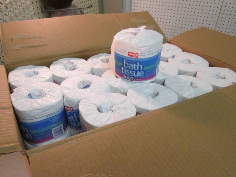 lot 159 image: Case of 60 Rolls of Bath Tissue  A-...