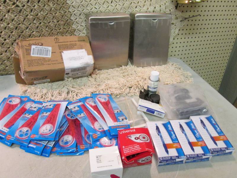 lot 176 image: Lot of Misc See Photos  A-4...
