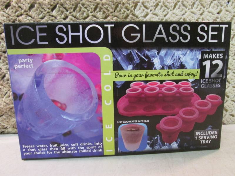 lot 183 image: Ice Shot Glass Set Makes 12 Shot Gl...