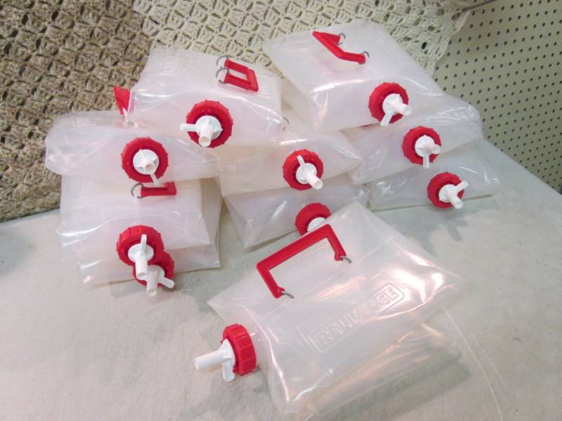 lot 211 image: Lot of 10 Fold-N-Carrier 5 Gallon W...