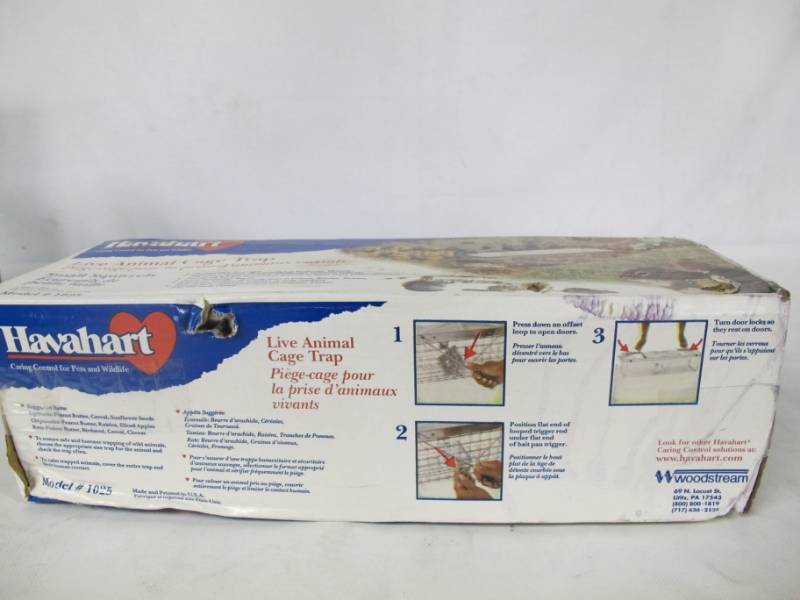 lot 39 image: Havahart Live Animal Cage Trap Model 1025 - Small SquirrelsChipmunks.