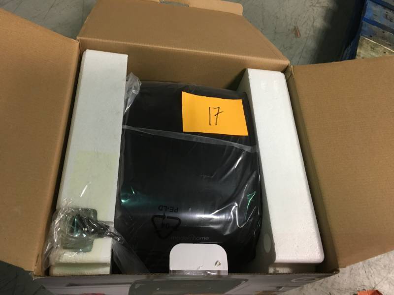 Premium XL Digital Air Fryer Oven (10 Qt.1600-Watt) by modernhome in good condition