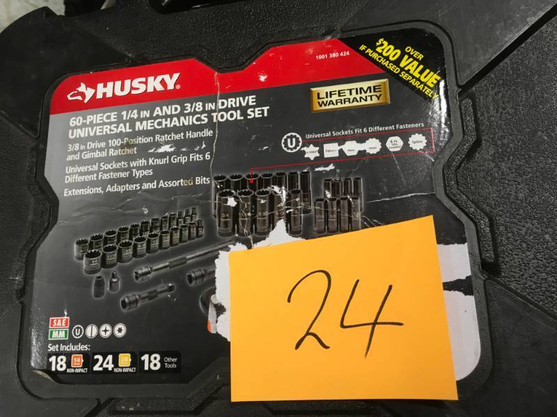 Husky 38 in. Drive 100-Position Universal SAE and Metric Mechanics Tool Set (60-Piece) in good condition
