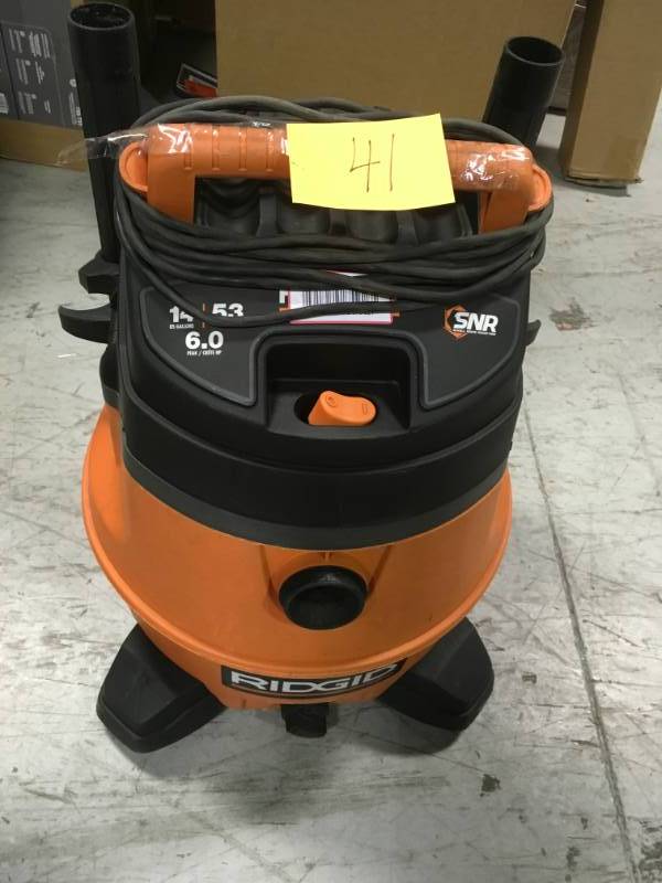 RIDGID 14 Gal. 6.0-Peak HP Wet Dry Vac in good condition