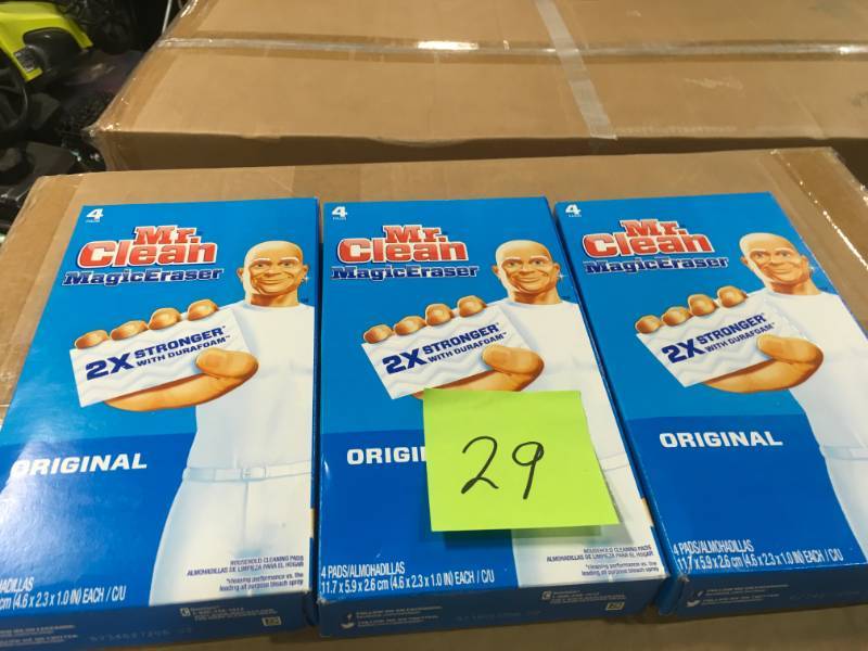 lot 29 image: Mr. Clean Magic Eraser Multi-Purpose Cleaning Pad (4-Pack) not used