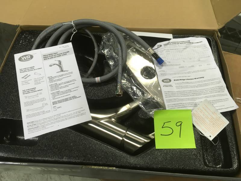 lot 59 image: Water Ridge Seaton 709491 Kitchen Pull Out Faucet - Brushed Nickel - in very good condition