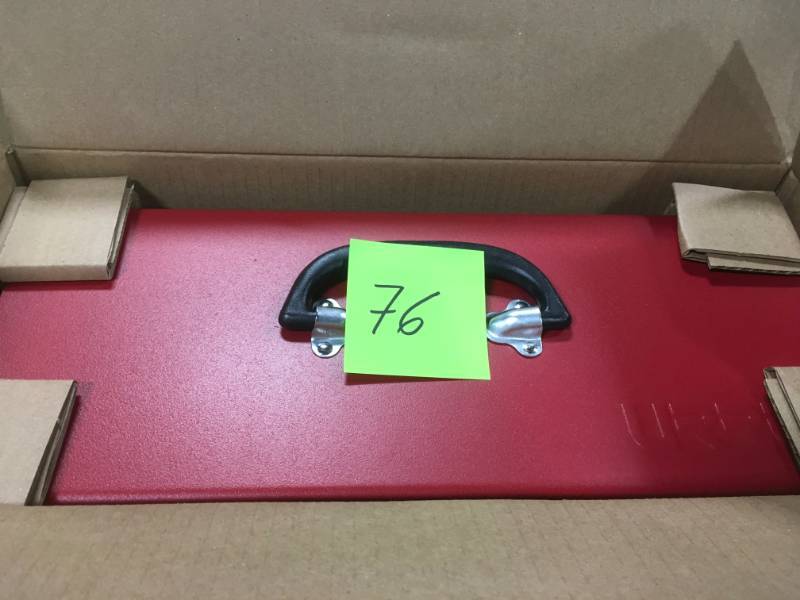 lot 76 image: URREA Heavy Duty Metal Tool Box - 17 in. X 7 12 in. X 7 in. not used
