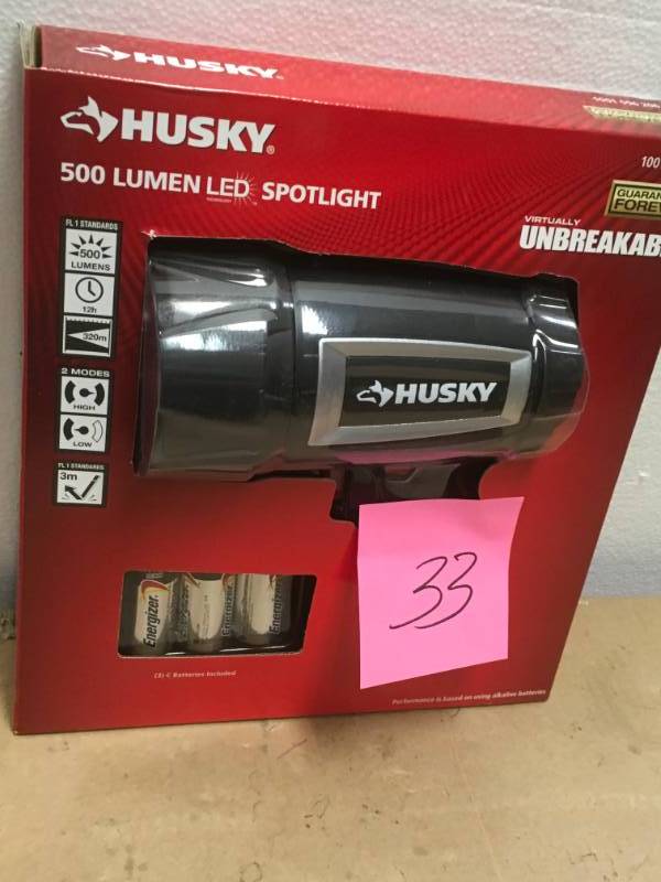 lot 33 image: Husky 500 Lumen LED Compact Unbreakable Spotlight in good condition