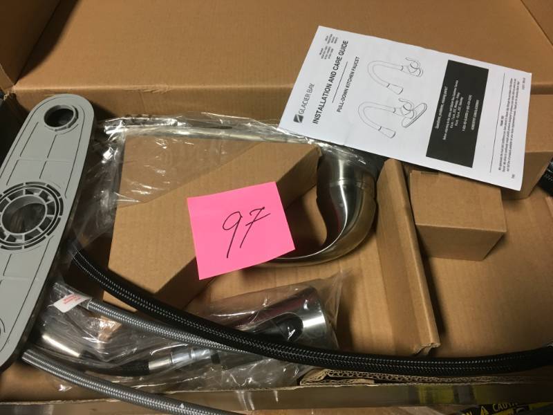 lot 97 image: Glacier Bay Market Single-Handle Pull-Down Kitchen Faucet with TurboSpray and FastMount in Stainless Steel in good condition