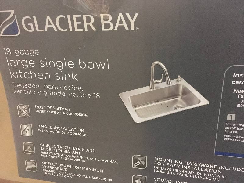 lot 35 image: Glacier Bay All-in-One Dual Mount Stainless Steel 33 in. 2-Hole Single Bowl Kitchen Sink in good condition
