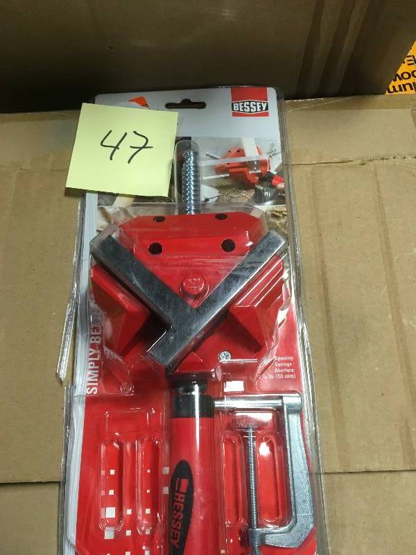 lot 47 image: BESSEY 90-Degree Angle Clamp in good condition